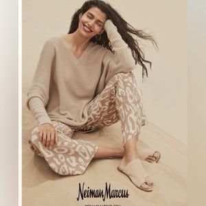 Neiman Marcus Women's Wide Leg Pants - Tan Leopard Print